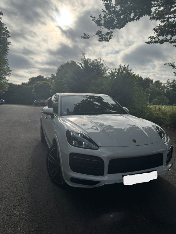 Weiß Gebraucht 2020 Porsche Cayenne SUV | 60.000 € - Bild 1/4