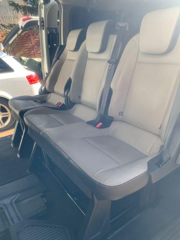 Gebraucht Ford Tourneo 170 PS (125 kW) 2017 Weiß Van / Kleinbus