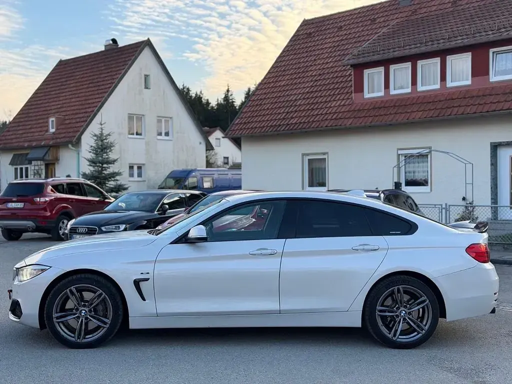 Gebraucht BMW 435 Sport Line 313 PS (230 kW) 2015 Weiß Coupé