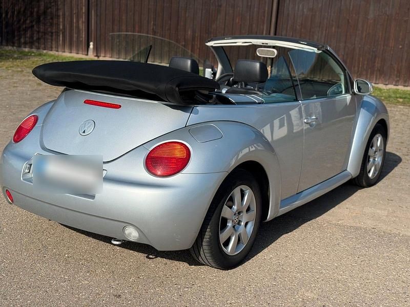 Gebraucht VW New Beetle 102 PS (75 kW) 2006 Silber Kleinwagen