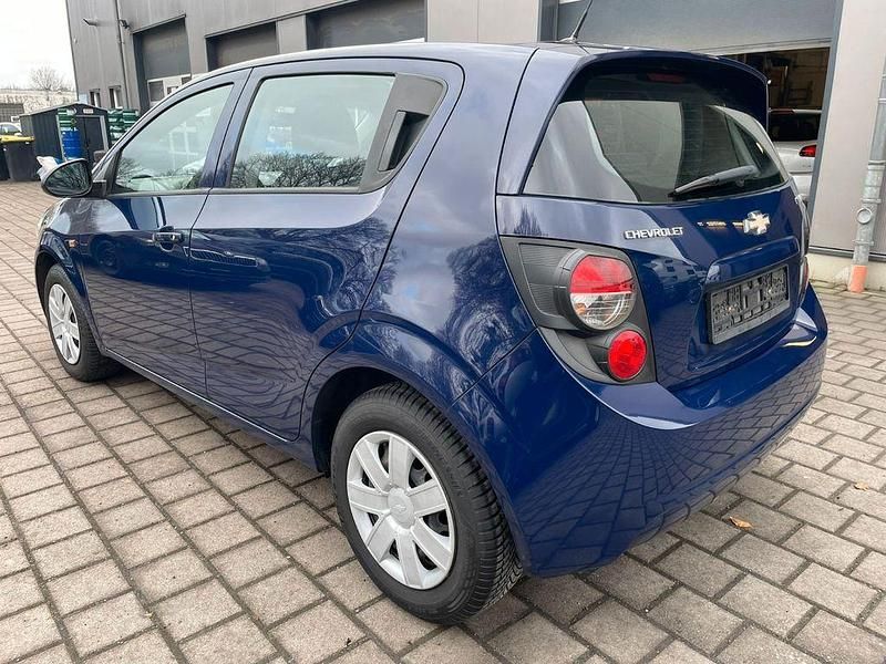 Gebraucht Chevrolet Aveo LT 86 PS (63 kW) 2013 Blau Kleinwagen