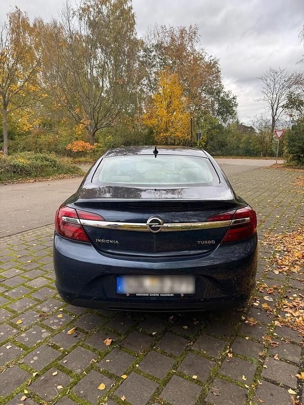 Gebraucht Opel Insignia 170 PS (125 kW) 2013 Blau Limousine