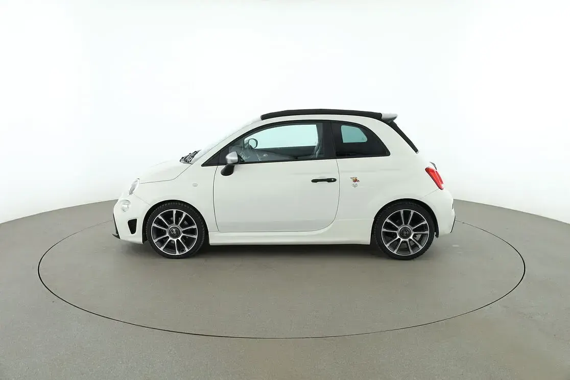 Gebraucht Abarth 595C Turismo 165 PS (121 kW) 2017 Weiß Cabrio