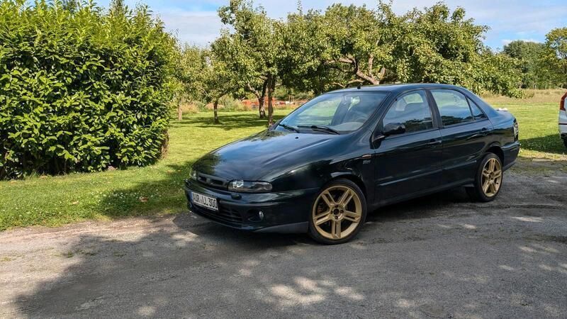 Grün Gebraucht 1997 Fiat Marea Limousine | 2.800 € - Bild 1/2