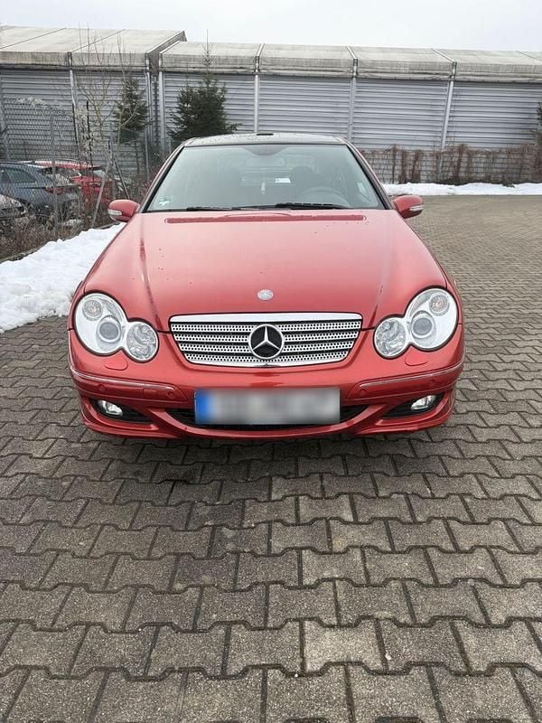 Gebraucht Mercedes CL200 163 PS (119 kW) 2006 Rot Coupé