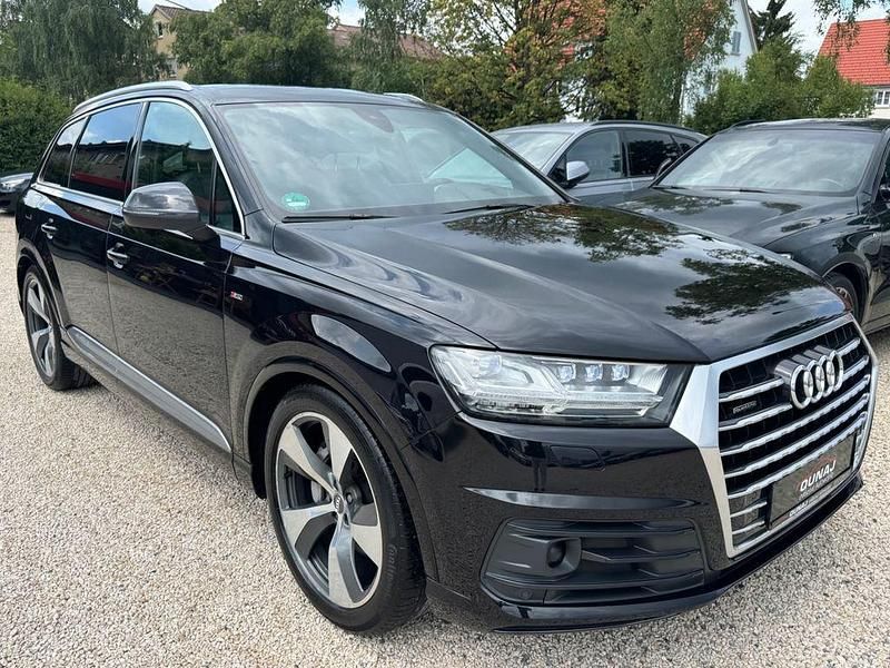 Schwarz Gebraucht 2016 Audi Q7 Sport SUV | 36.987 € (Fairer Preis) - Bild 1/4