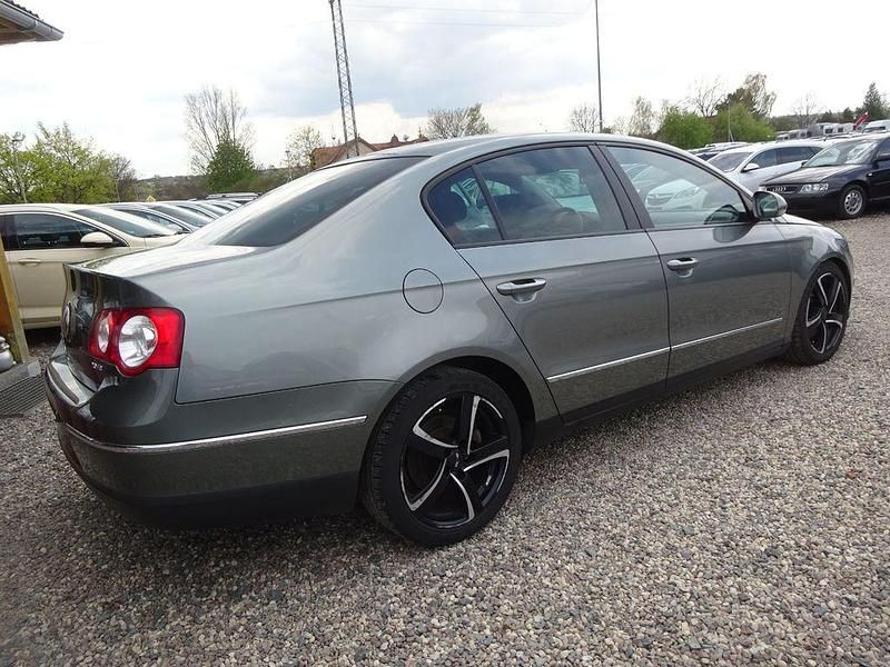 Gebraucht VW Passat Sportline 150 PS (110 kW) 2005 Grün Limousine