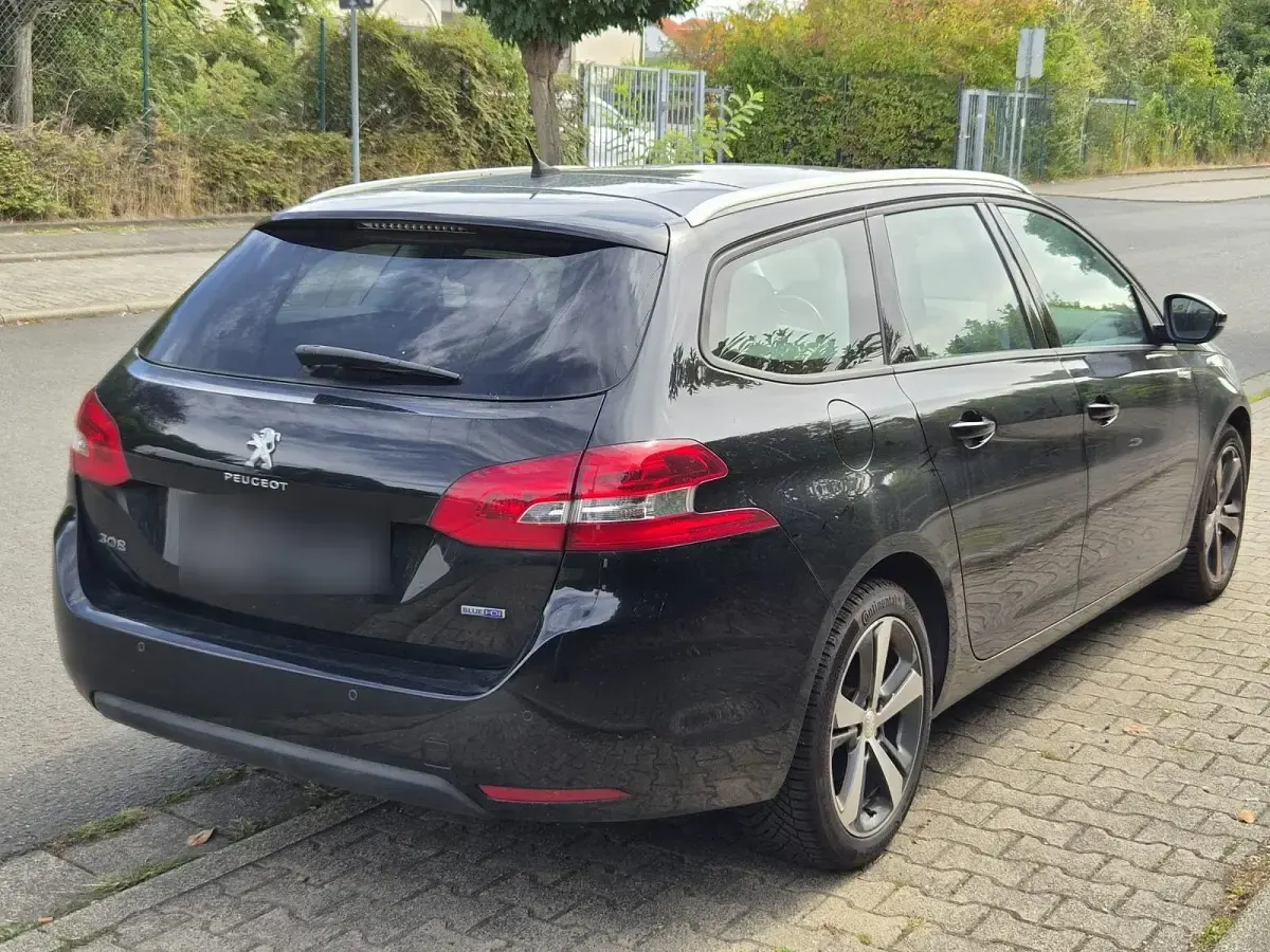 Gebraucht Peugeot 308 150 PS (110 kW) 2016 Schwarz Kombi