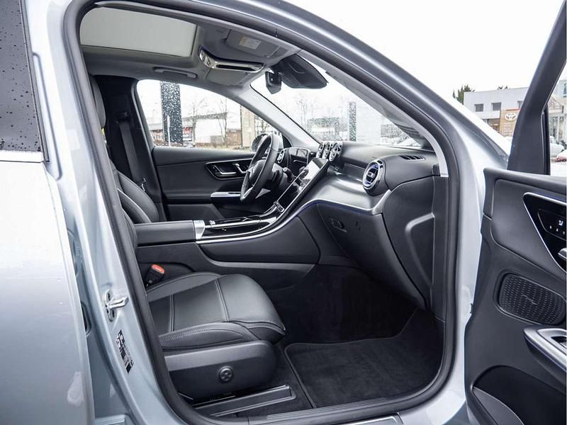 Gebraucht Mercedes GLC300e Advanced Plus 197 PS (144 kW) 2025 Silber SUV