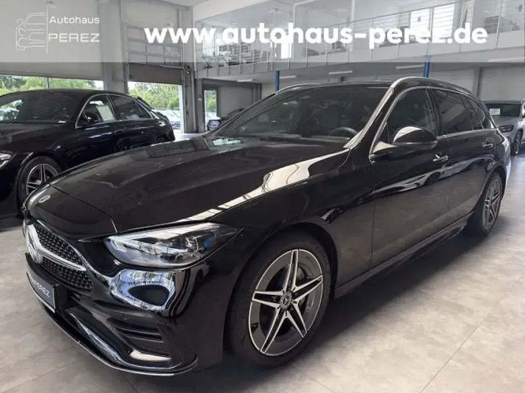 Gebraucht Mercedes 300 AMG 258 PS (189 kW) 2025 Obsidianschwarz (metallic) Kombi