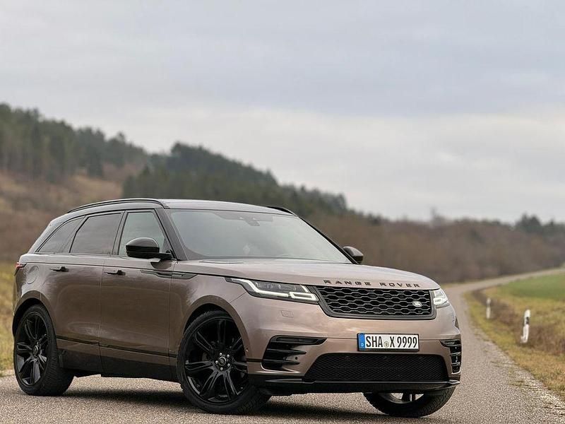 Braun Gebraucht 2018 Land Rover Range Rover Velar SE Dynamic SUV | 27.499 € (Superpreis) - Bild 1/4
