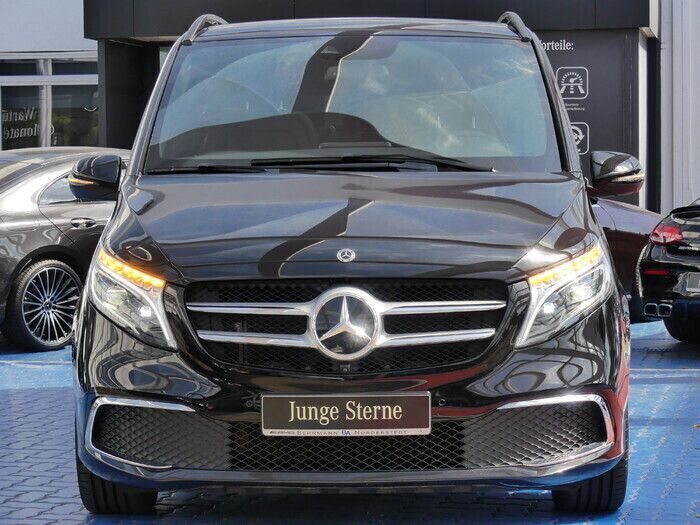 Gebraucht Mercedes V300 AMG 237 PS (174 kW) 2021 Obsidianschwarz metallic Van / Kleinbus