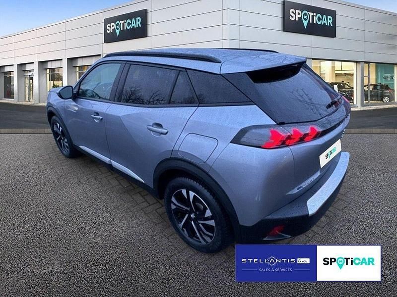 Gebraucht Peugeot e-2008 Allure 100 kW (136 PS) 2021 Grau SUV