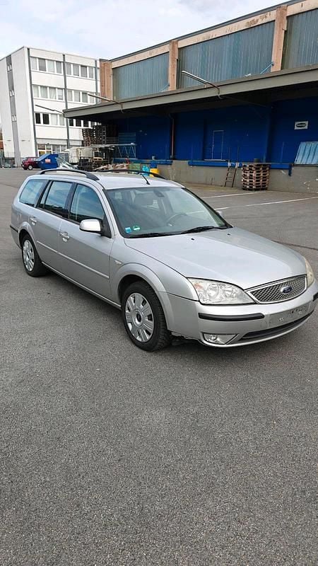 Gebraucht Ford Mondeo 130 PS (95 kW) 2005 Silber Kombi