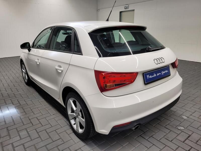 Gebraucht Audi A1 Sportback Sport 82 PS (60 kW) 2018 Weiß (cortinaweiss) Kleinwagen