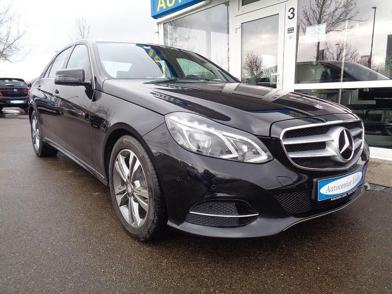 Gebraucht Mercedes E220 170 PS (125 kW) 2015 Schwarz Limousine