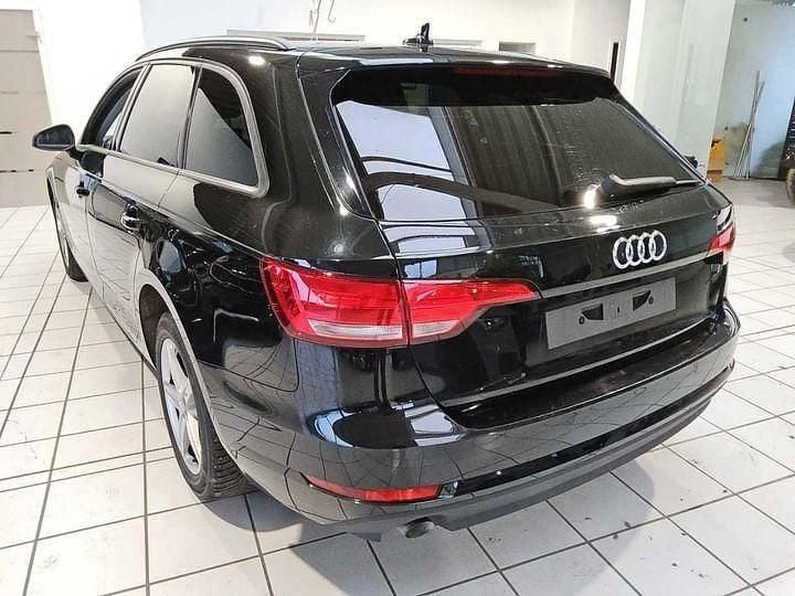 Gebraucht Audi A4 Business 150 PS (110 kW) 2018 Schwarz Kombi