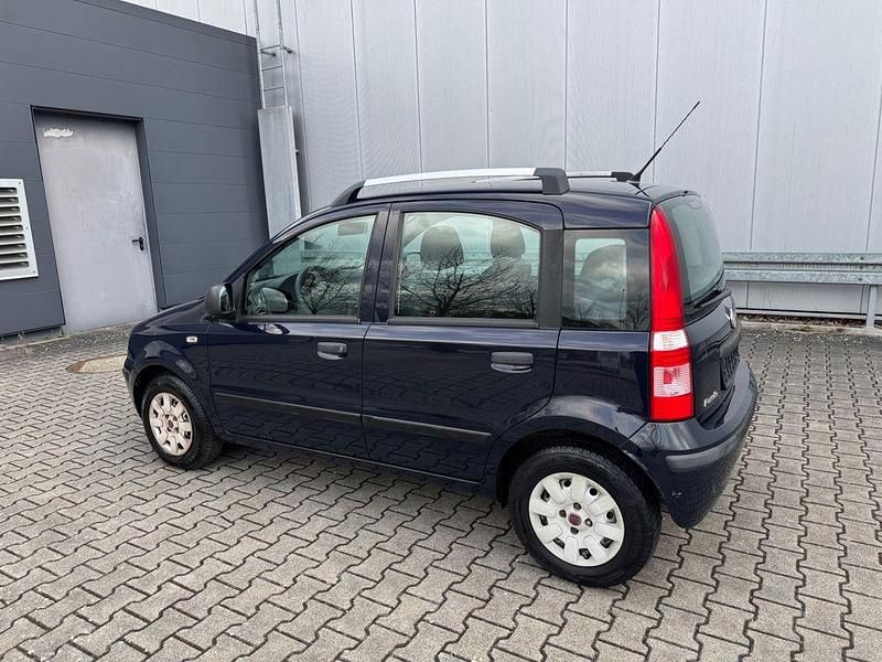 Gebraucht Fiat Panda Dynamic 60 PS (44 kW) 2010 Blau Kleinwagen