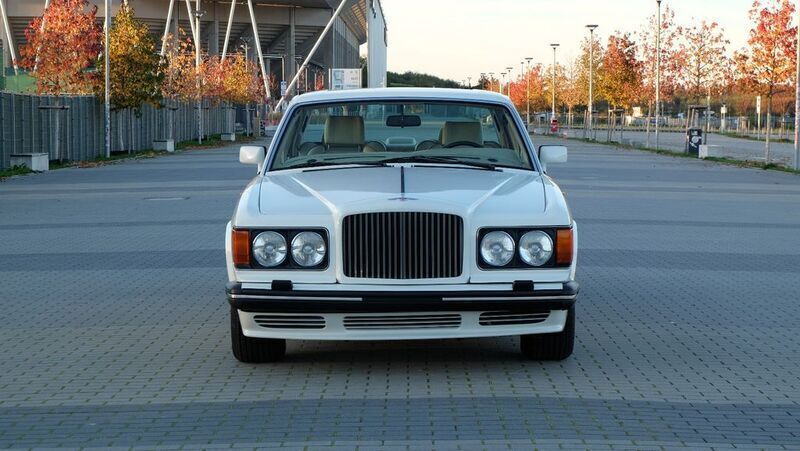 Weiß Gebraucht 1991 Bentley Turbo R Limousine | 22.999 € - Bild 1/4