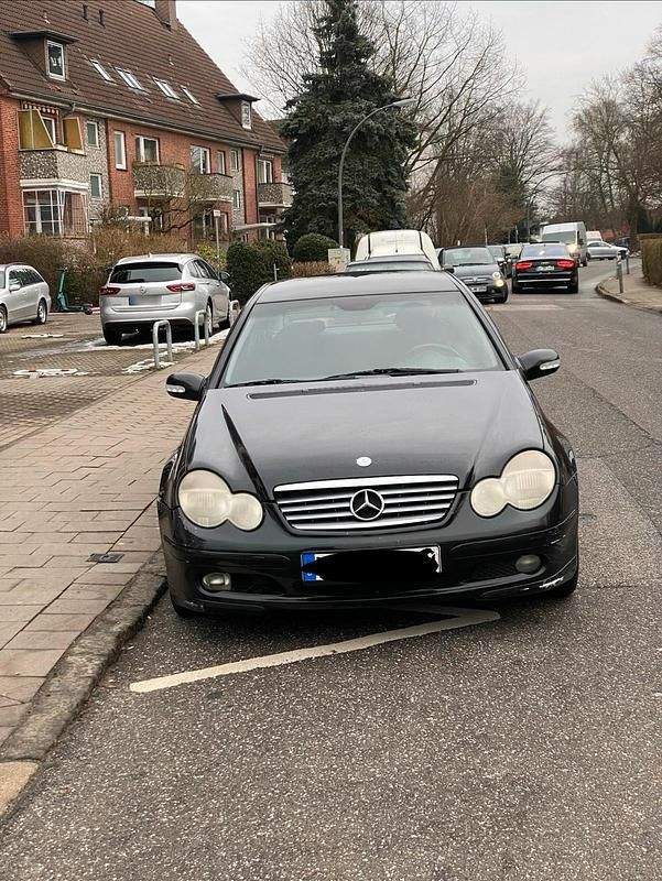 Gebraucht Mercedes C200 163 PS (119 kW) 2003 Schwarz Coupé