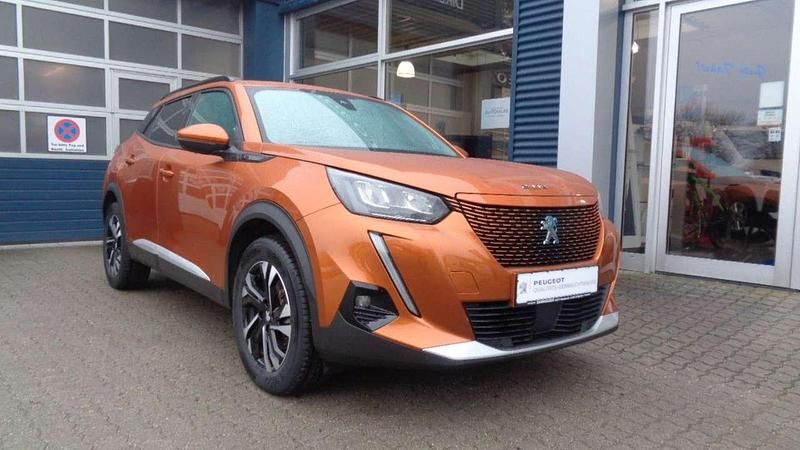 Fusion orange Gebraucht 2021 Peugeot 2008 Allure SUV | 17.990 € - Bild 1/4