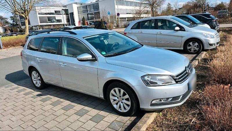 Gebraucht VW Passat 124 PS (91 kW) 2013 Silber Kombi