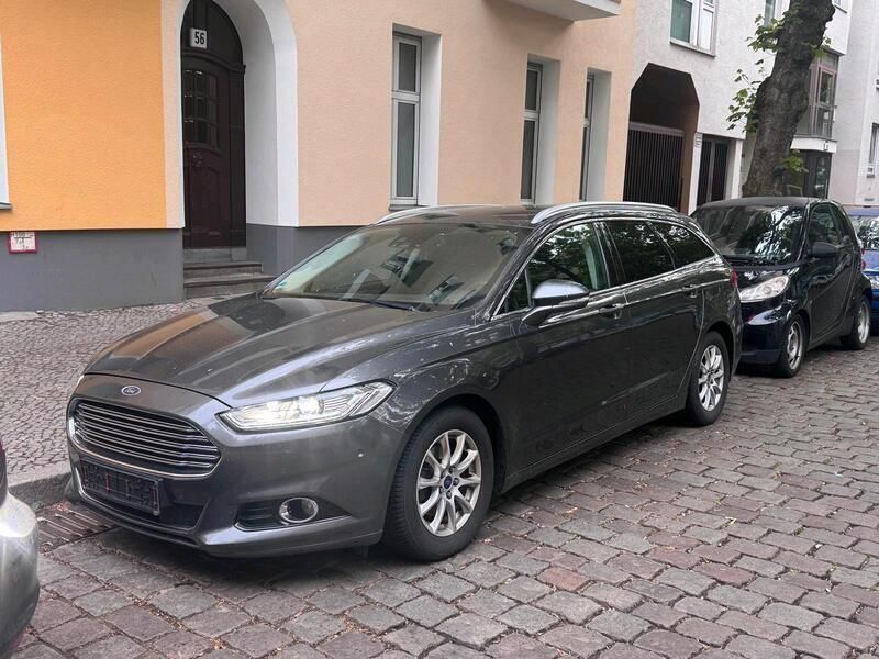 Grau Gebraucht 2015 Ford Mondeo Kombi | 6.500 € (Guter Preis) - Bild 1/4