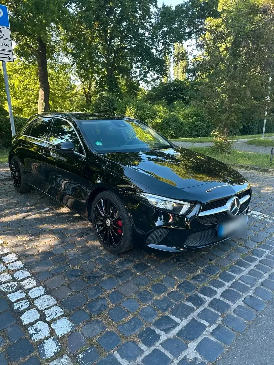 Gebraucht Mercedes A220 Progressive 190 PS (139 kW) 2018 Schwarz Limousine