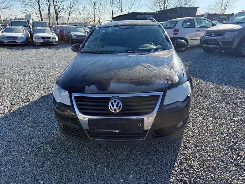 Schwarz Gebraucht 2009 VW Passat Trendline Kombi | 2.199 € (Superpreis) - Bild 1/4