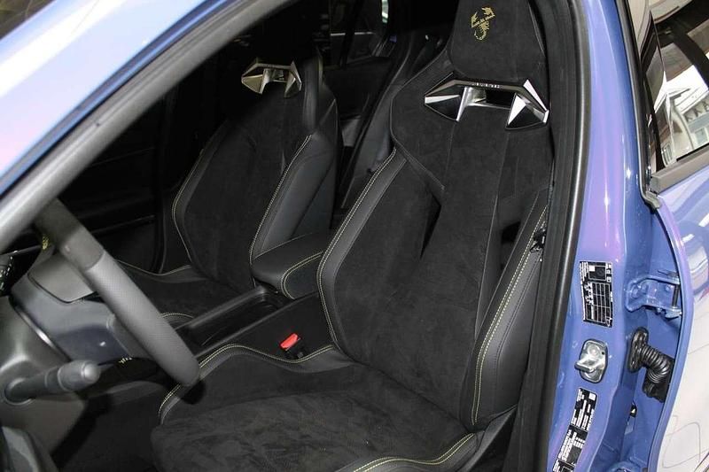 Neu Abarth 600e Scorpionissima 205 kW (280 PS) 2025 Violett (hypnotic purple) SUV
