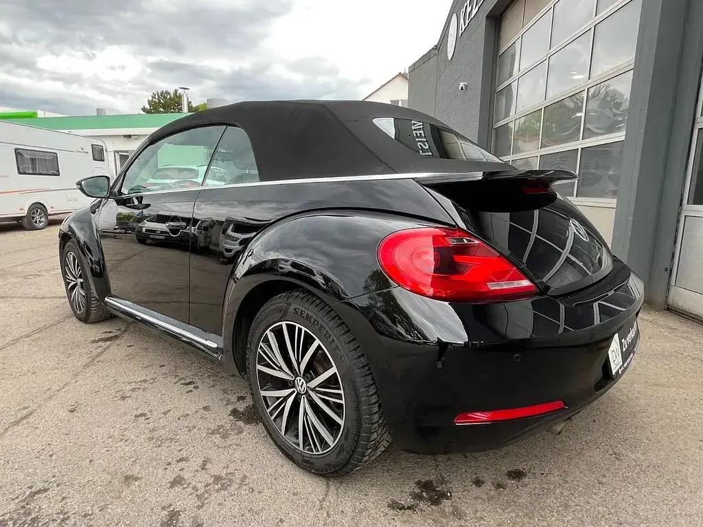 Używany VW Beetle Cabriolet Allstar 105 KM (77 kW) 2016 Czarny Kabriolet