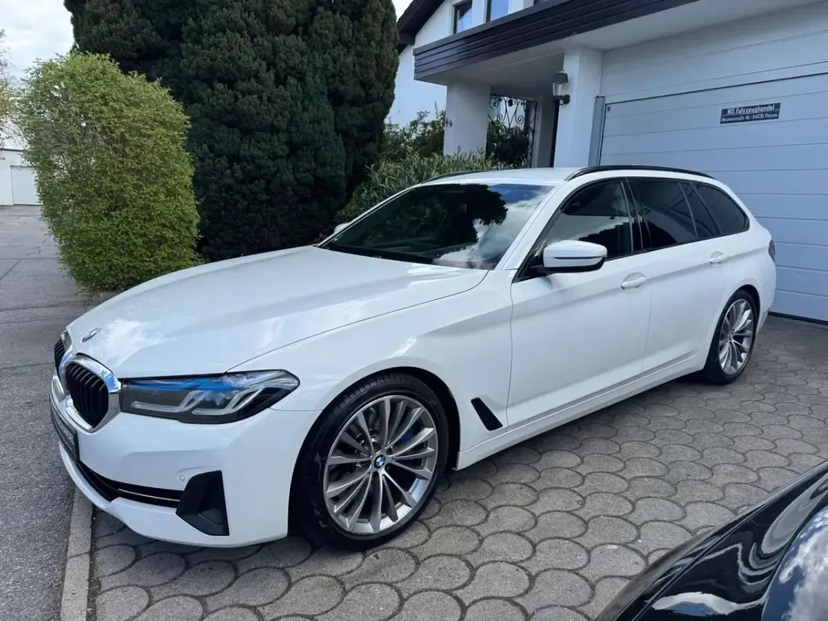 Gebraucht BMW 540 Shadowline 340 PS (250 kW) 2020 Alpinweiss iii Kombi