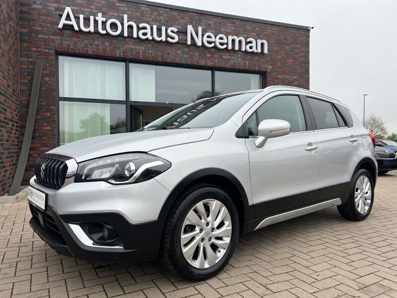 Grau Gebraucht 2016 Suzuki SX4 S-Cross Comfort SUV | 12.400 € (Fairer Preis) - Bild 1/4
