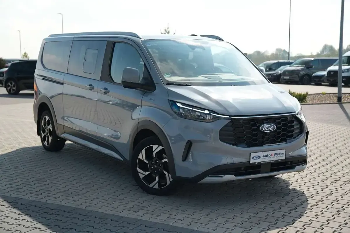 Gebraucht Ford Tourneo Custom Active 170 PS (125 kW) 2025 Greymatter Van