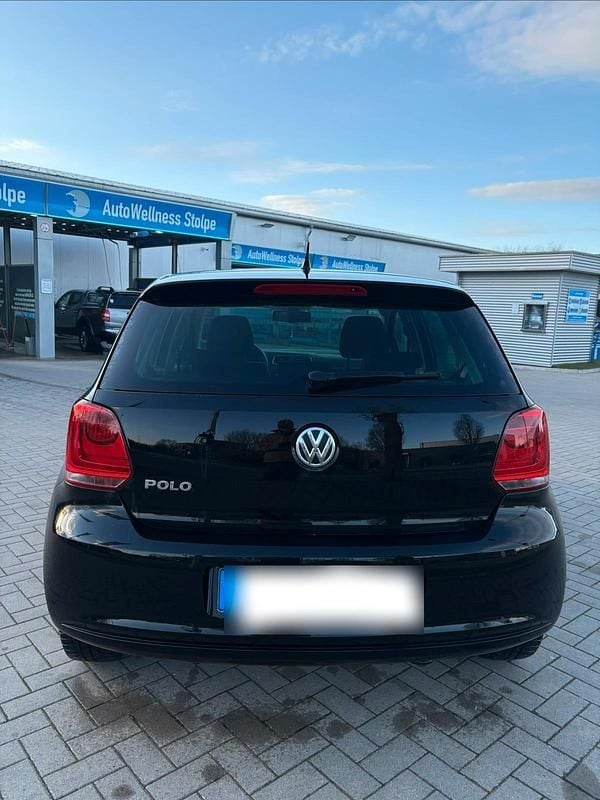 Gebraucht VW Polo 60 PS (44 kW) 2012 Schwarz Kleinwagen