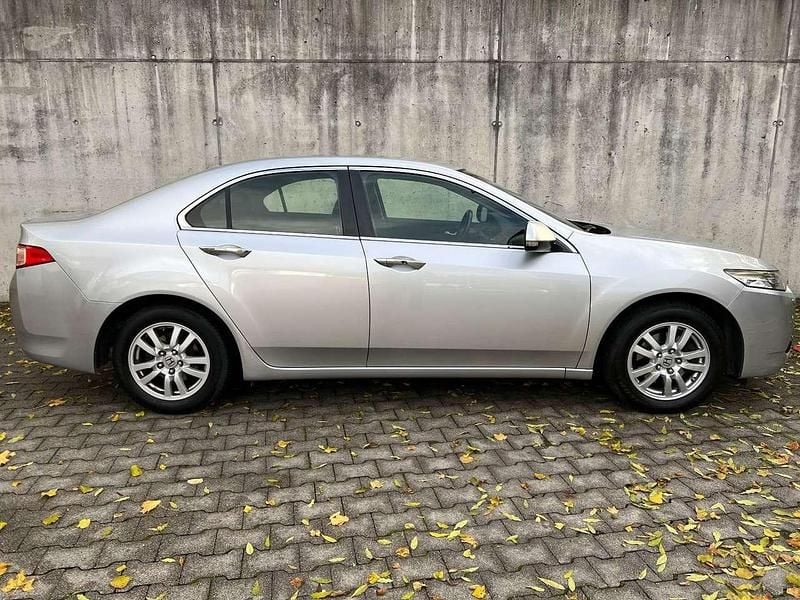 Gebraucht Honda Accord Elegance 156 PS (114 kW) 2014 Silber Limousine