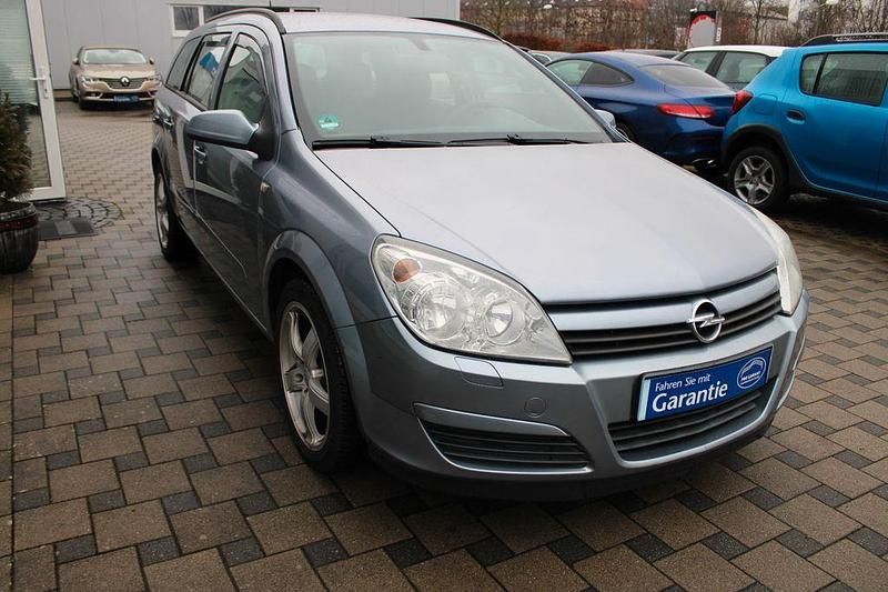 Gebraucht Opel Astra Edition 125 PS (91 kW) 2005 Silber Limousine