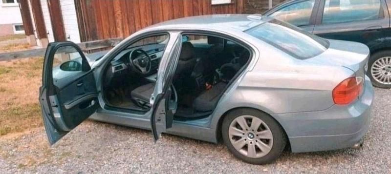 Używany BMW 325 Basis 218 KM (160 kW) 2005 Szary Sedan/Limuzyna