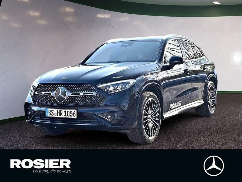 Schwarz Gebraucht 2025 Mercedes GLC200 AMG line SUV | 53.900 € (Fairer Preis) - Bild 1/4