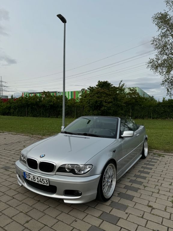 Silber Gebraucht 2004 BMW 318 Cabriolet Performance Cabrio | 6.000 € (Etwas zu teuer) - Bild 1/4