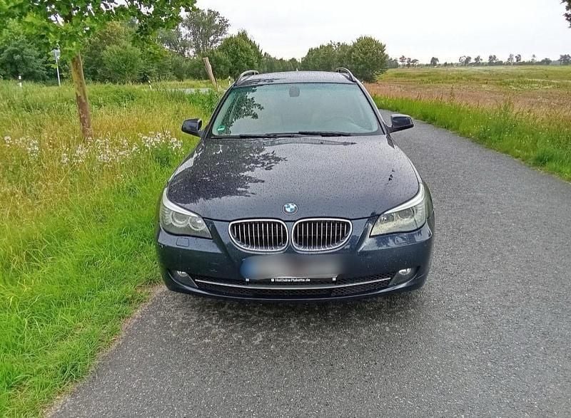 Blau Gebraucht 2009 BMW 520 Kombi | 6.500 € (Etwas zu teuer) - Bild 1/4