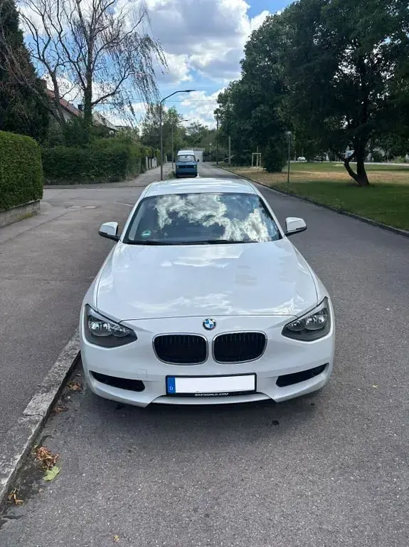 Gebraucht BMW 116 136 PS (100 kW) 2014 Weiß Kleinwagen