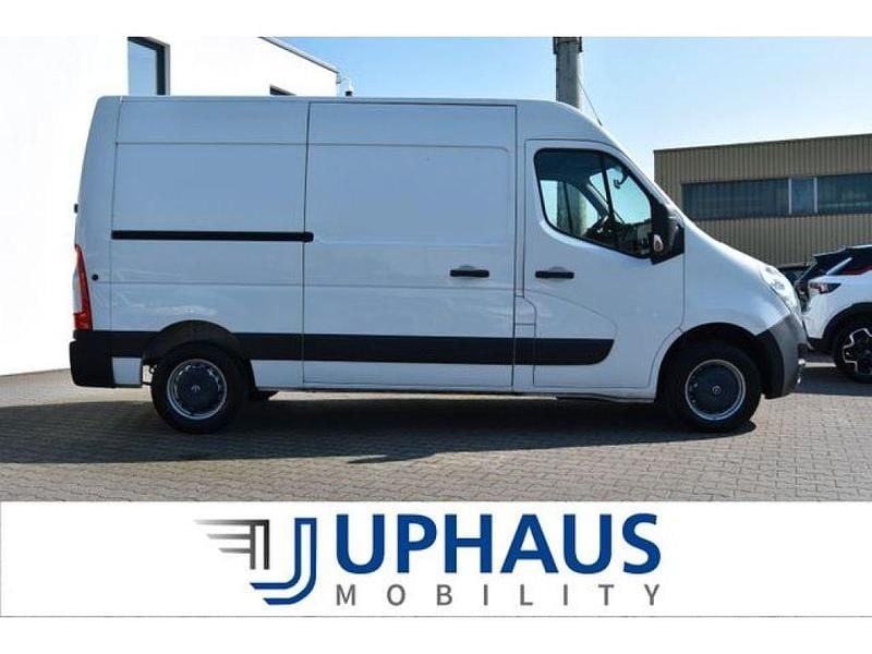 Gebraucht Opel Movano 110 PS (80 kW) 2018 Weiß (casablancaweiß) Van / Kleinbus