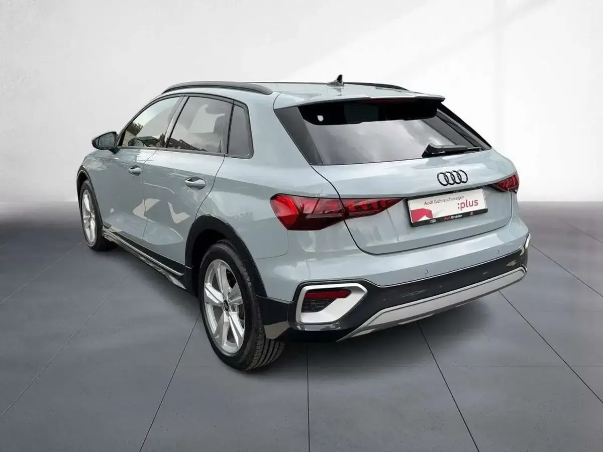 Gebraucht Audi A3 Ambiente 150 PS (110 kW) 2025 Pfeilgrau perleffekt Kombi