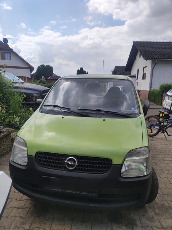 Grün Gebraucht 2002 Opel Agila Kleinwagen | 400 € (Fairer Preis) - Bild 1/4