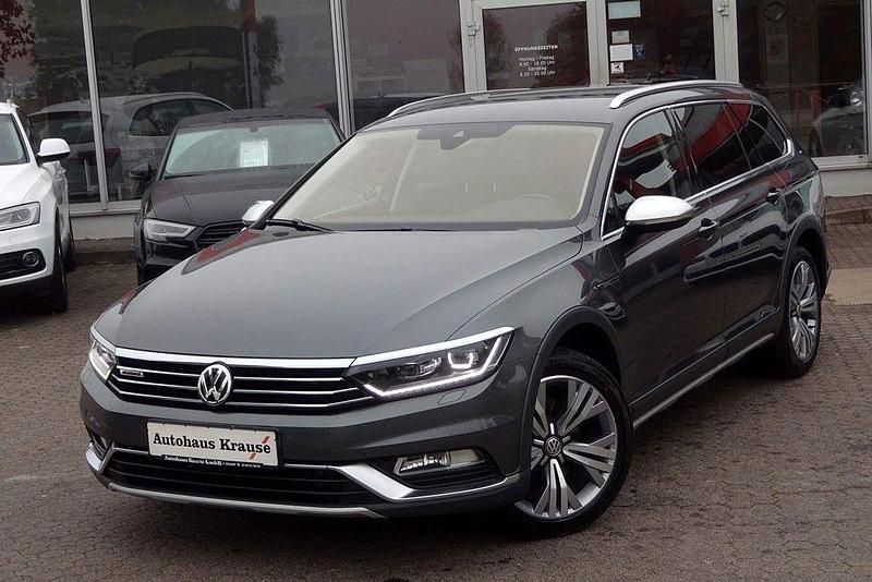 Gebraucht VW Passat Alltrack 220 PS (161 kW) 2016 Indiumgrau (metallic) Kombi