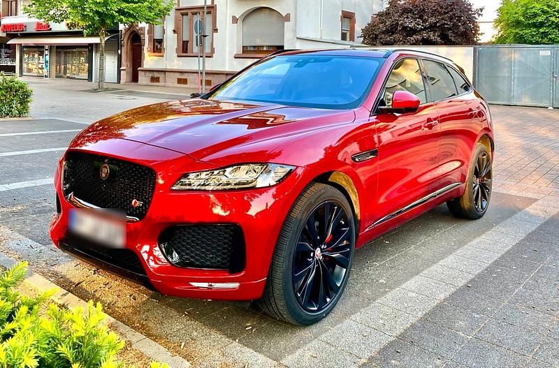 Gebraucht Jaguar F-Pace 300 PS (220 kW) 2016 Rot SUV