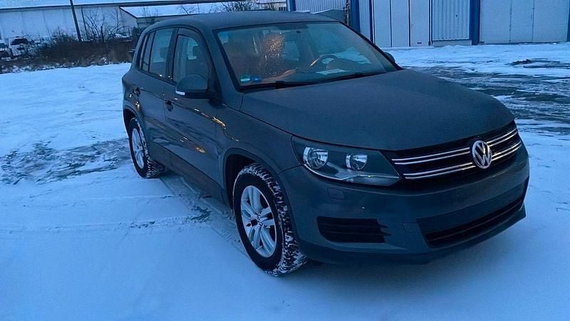 Gebraucht VW Tiguan 122 PS (89 kW) 2014 Grau SUV