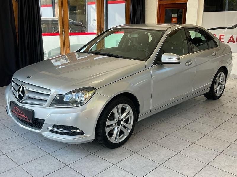 Silber Gebraucht 2013 Mercedes C180 Limousine | 9.900 € (Superpreis) - Bild 1/4