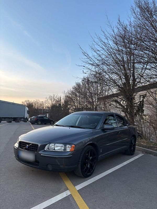 Second-hand Volvo S60 210 CP (154 kW) 2004 Gri Berlinǎ